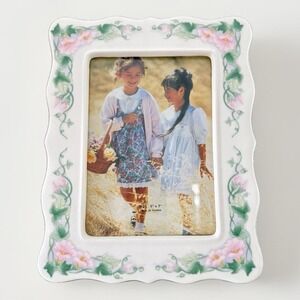 Vintage MERVYN'S  Picture Frame 5" X 7" Photo 80's/90's Grandmacore Cottagecore